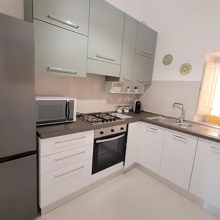 Jey Studio_independent Seafront Апартаменты Терразини